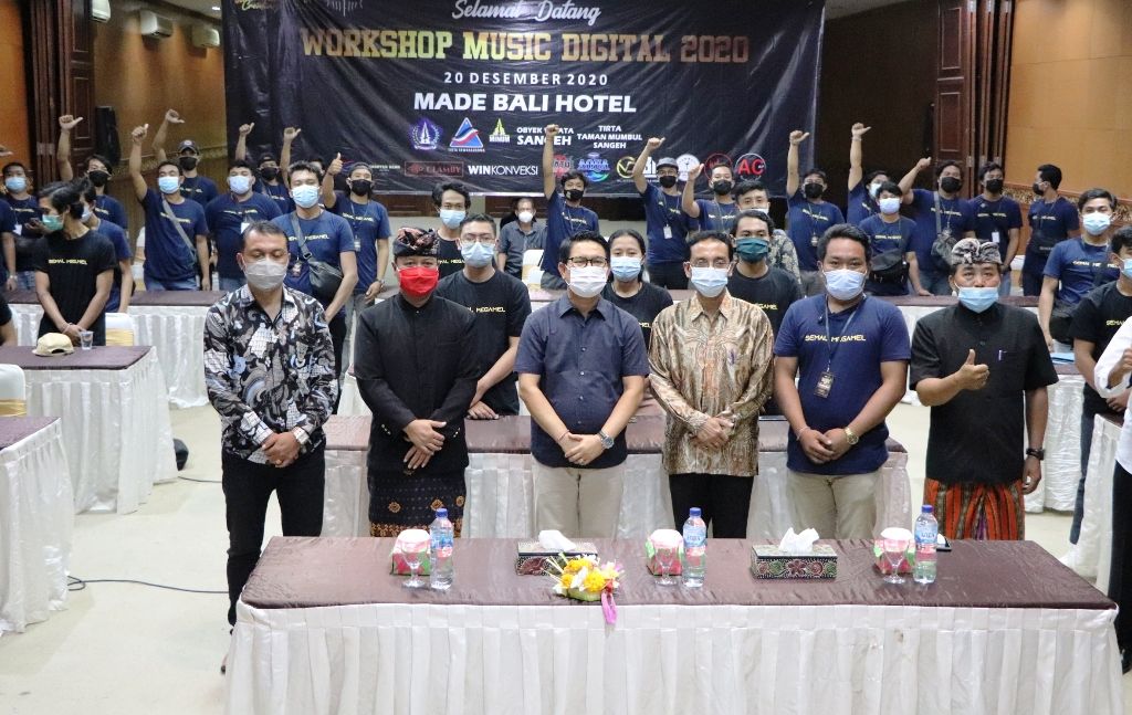 podiumnews.com-Sekda Adi Arnawa Buka Workshop Music Digital 2020